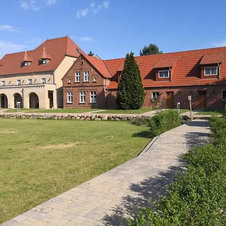 Der Westfluegel Vogt Bernhard I Wf-45 * Stolpe auf Usedom